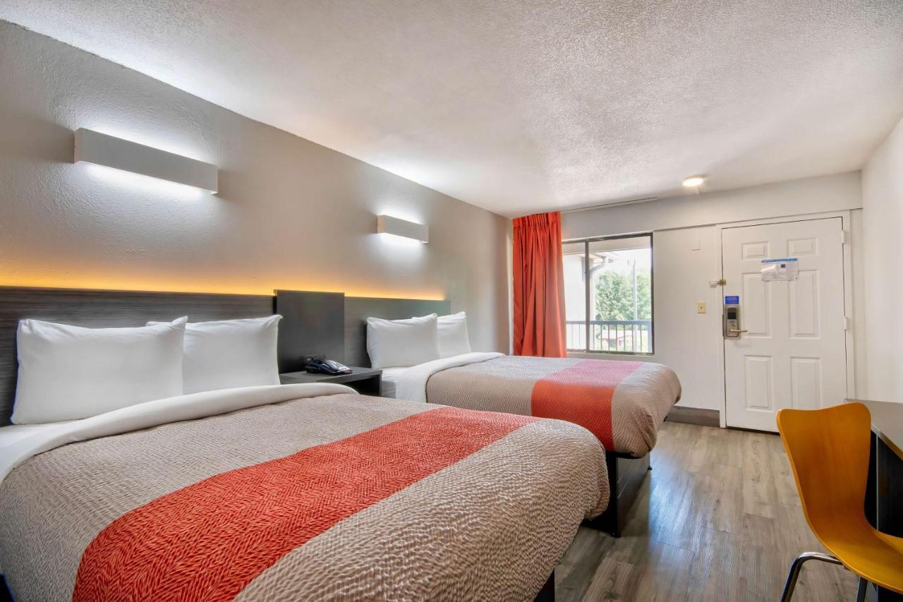 Hotel 6-lafayette, La Lafayette