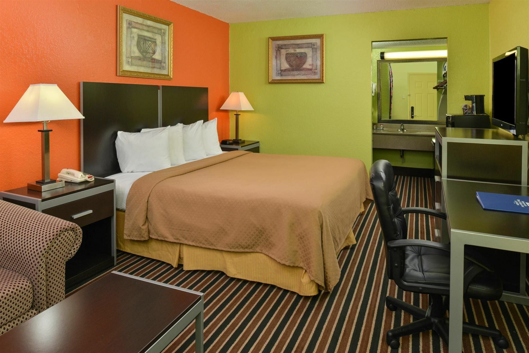 6-lafayette, La 2*